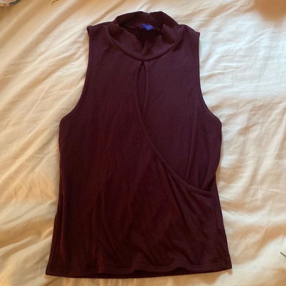 Aéropostale plum keyhole top - Picture 1 of 1